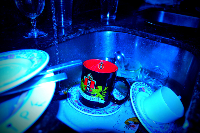 Remove White Film from Your Dishes with These 3 Additives