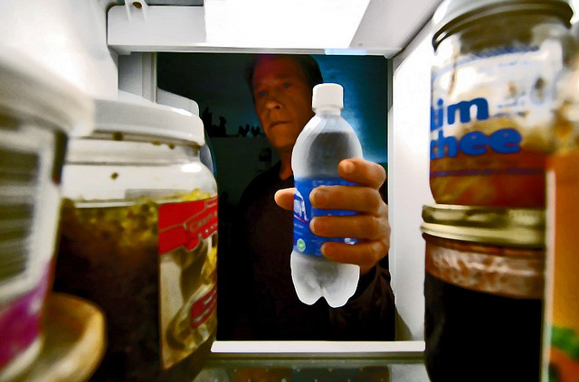 How Does My Refrigerator Thermostat Work? How Does My Refrigerator Thermostat Work?