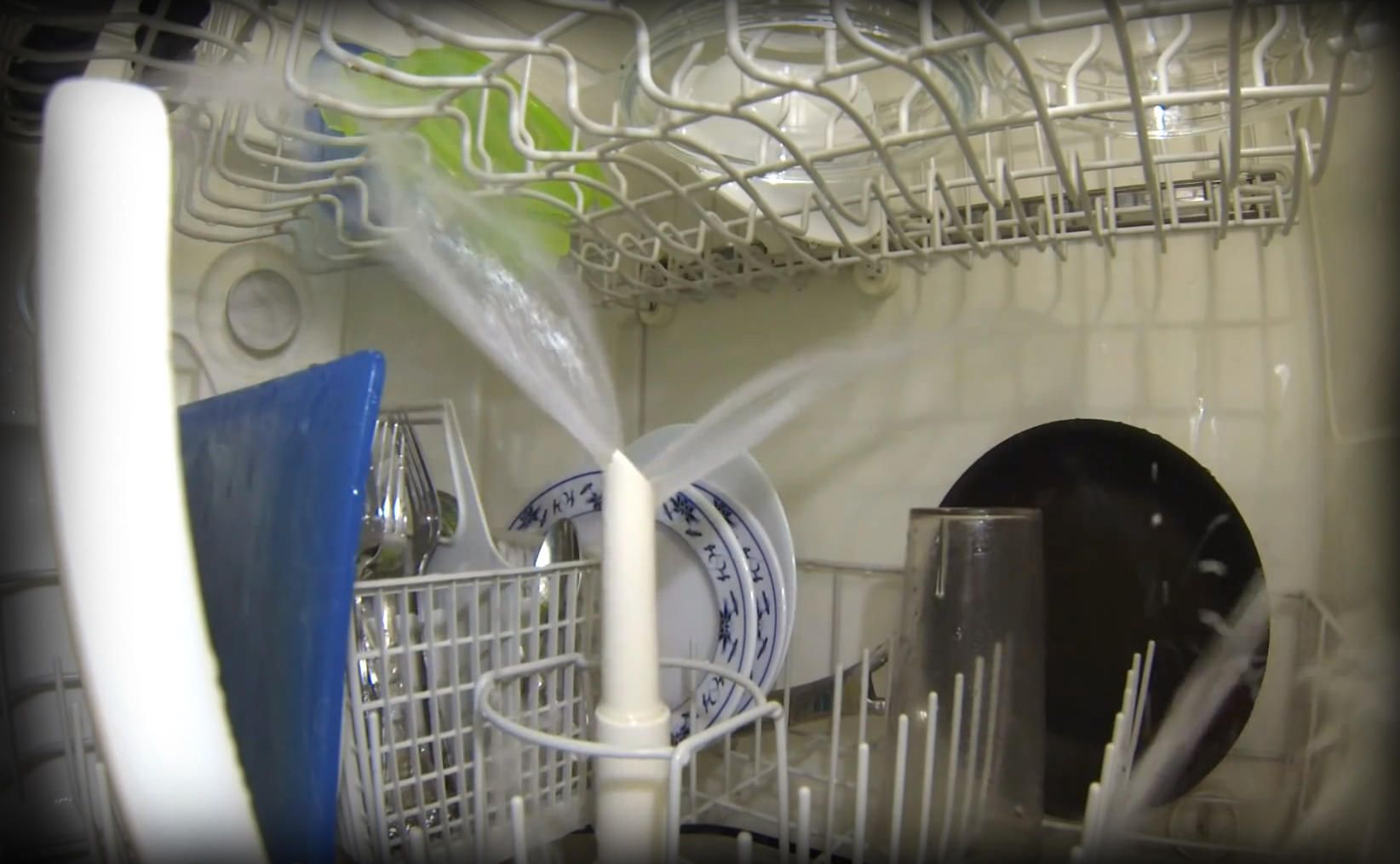 Domestic Mystery Solved: GoPro Shows You the Insides of a Running Dishwasher