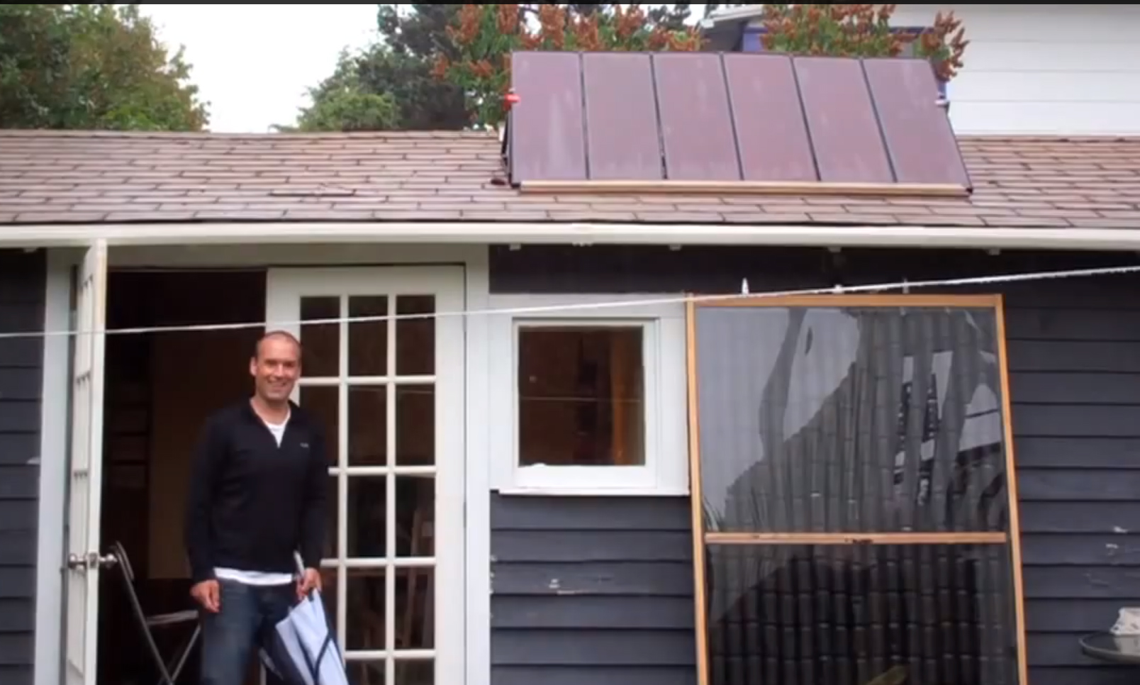 Check Out This Solar-Powered Heater Made Out of Recycled Aluminum Cans