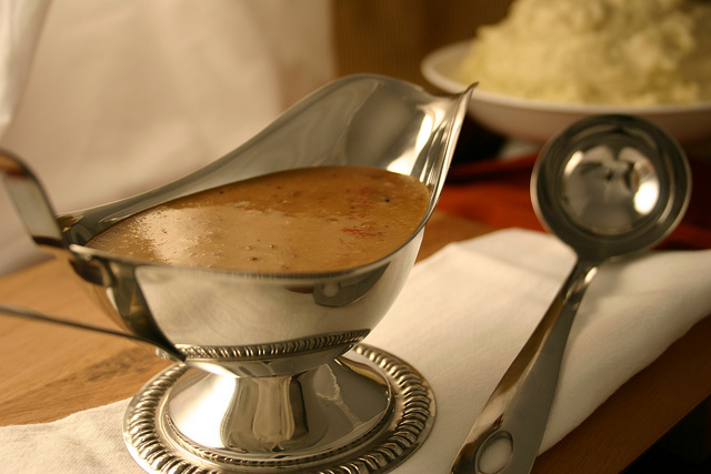 1 Brilliant Way to Keep Gravy Warm for Hours