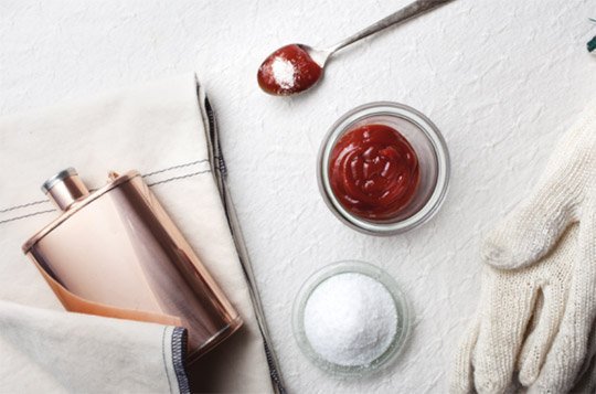 Clean Copper Pans with Ketchup and Salt