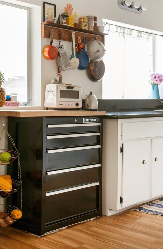 kitchen-tool-cart-vertical-space-storage