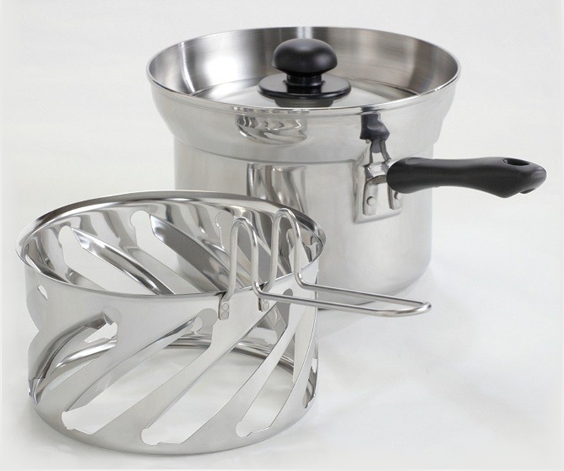 Japan’s Cooking Pot Stirs Itself So You Don’t Have To