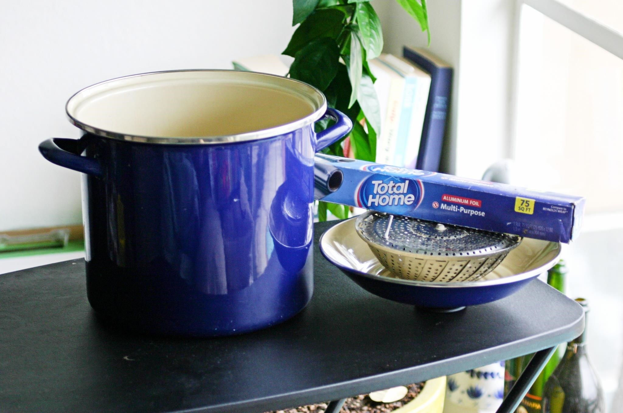 Make a Stovetop Smoker with Foil, a Steamer Insert, and a Large Pot