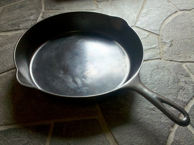 How to Clean a Cast Iron Skillet