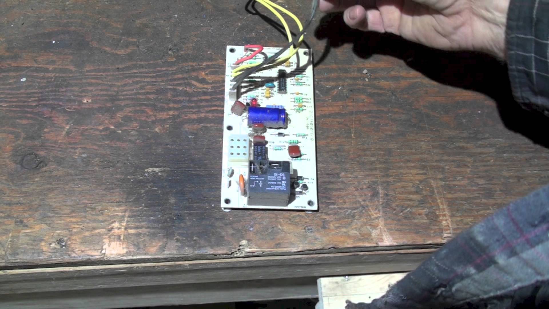 How a Defrost Board Operates on a Heat Pump Appliance Video
