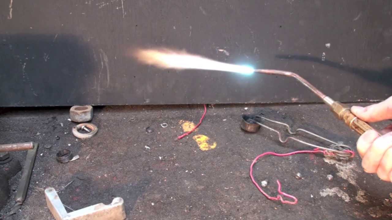 How to Properly Use the Oxy Acetylene Torch Appliance Video