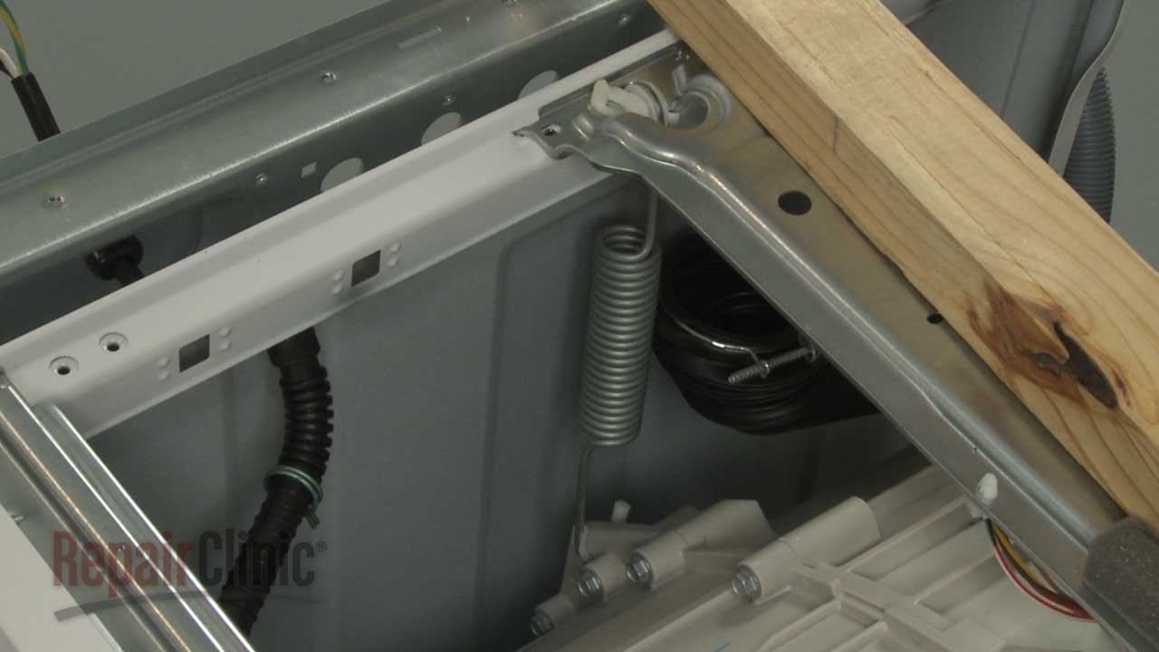 Replacing the Suspension Rod on a Electrolux Washer Appliance Video