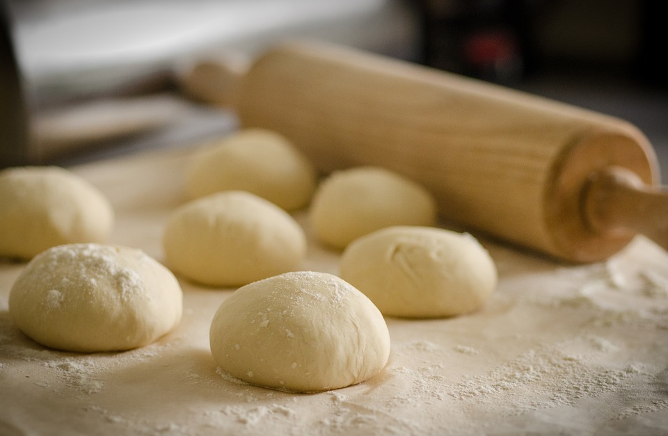 Add the Stainless Steel Look to Home Pizza Appliances